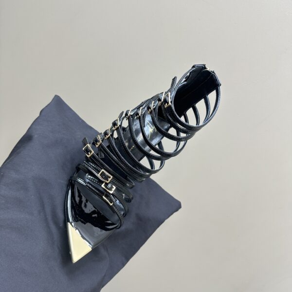 Giuseppe Zanotti - Intriigo Punk