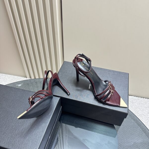 Giuseppe Zanotti - Intriigo Slim
