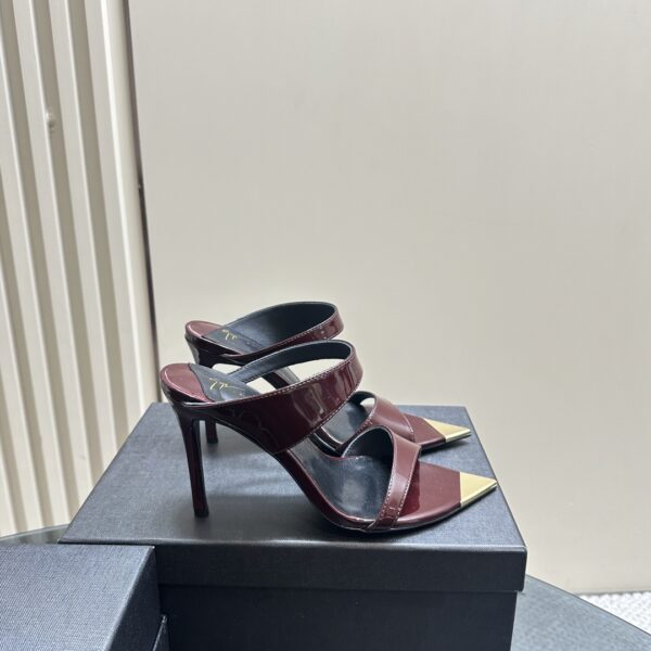 Giuseppe Zanotti – Rhinestone High-Heeled Sandals