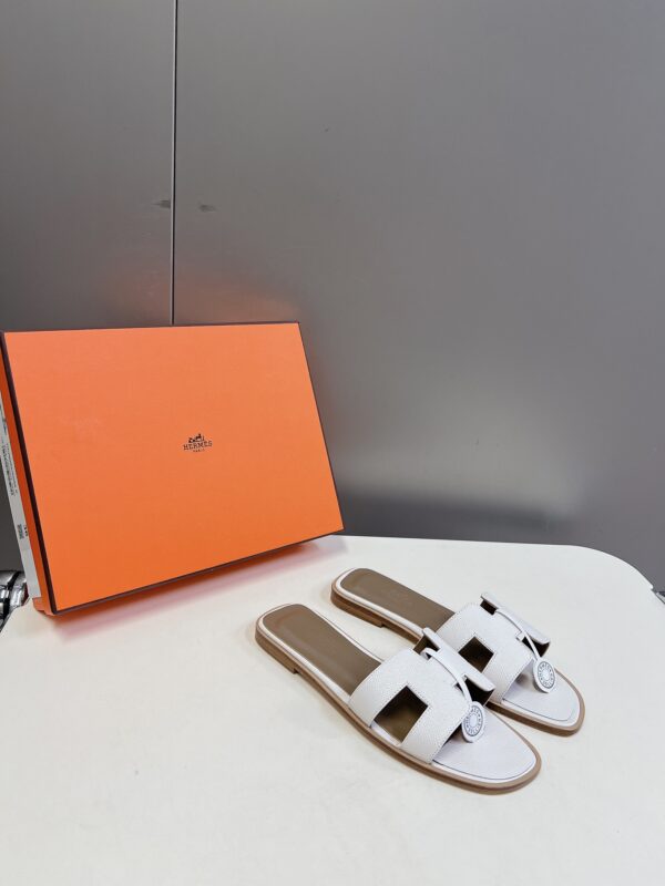 Hermes- Oran Sandal