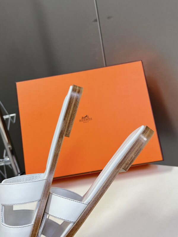 Hermes- Oran Sandal