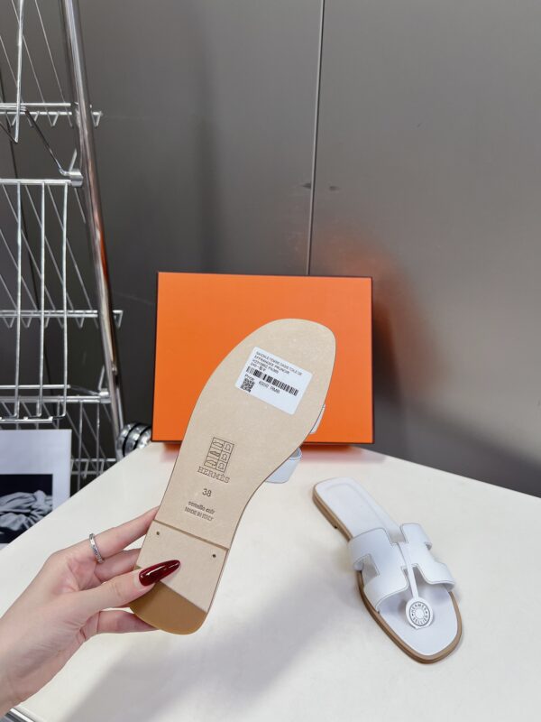 Hermes- Oran Sandal