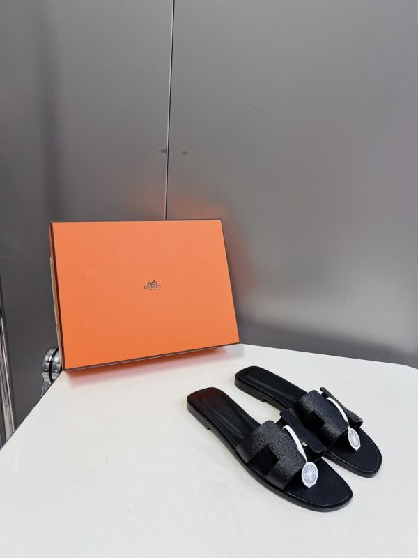Hermes- Oran Sandal
