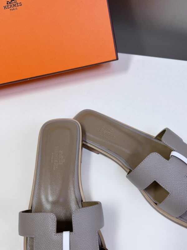 Hermes- Oran Sandal