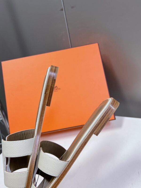 Hermes- Oran Sandal