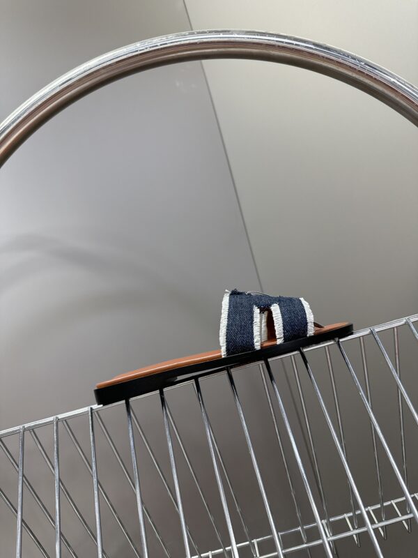Hermes- Oran Sandal