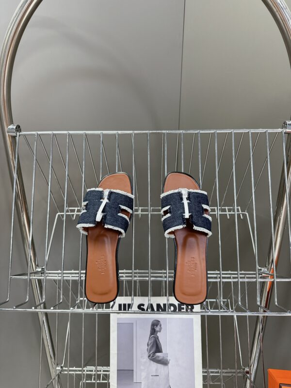 Hermes- Oran Sandal