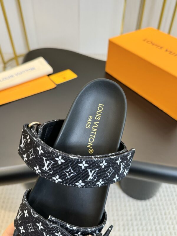 Louis Vuitton – Bom Dia Flat Comfort Mule