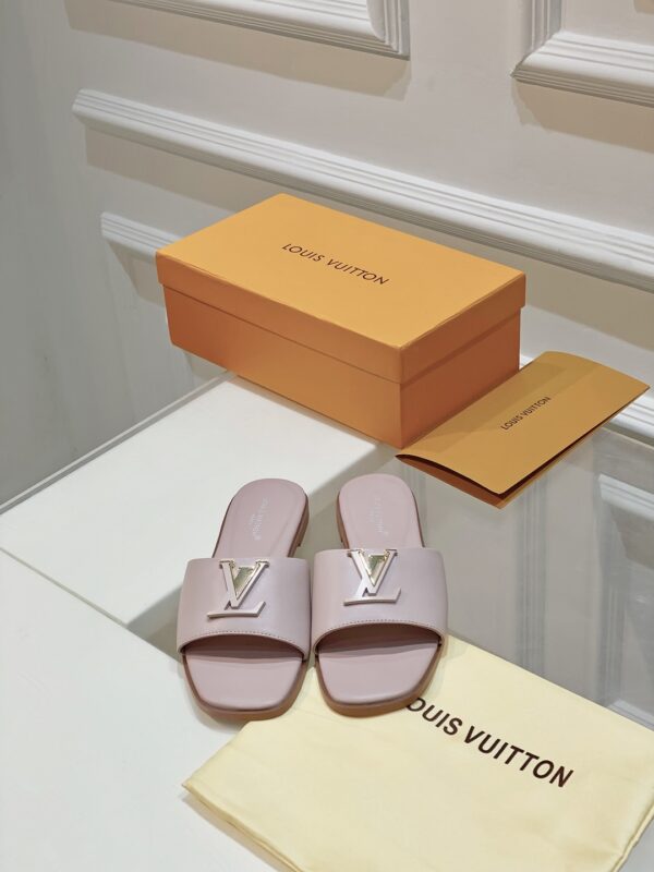 Louis Vuitton - LV Capri Flat Mule
