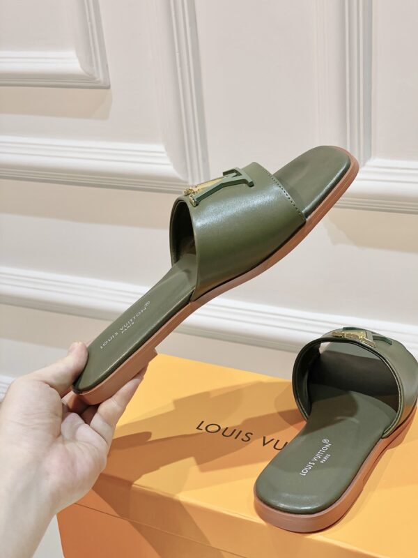 Louis Vuitton - LV Capri Flat Mule