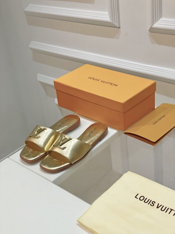 Louis Vuitton - LV Capri Flat Mule