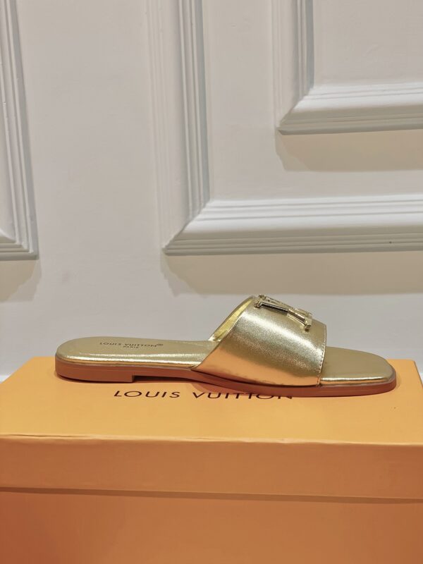 Louis Vuitton - LV Capri Flat Mule