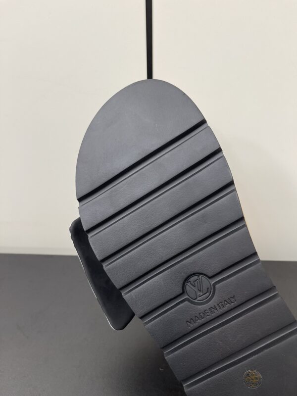 Louis Vuitton - Pool Pillow Flat Comfort Mule