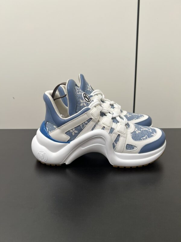 Louis Vuitton - LV Archlight Sneaker