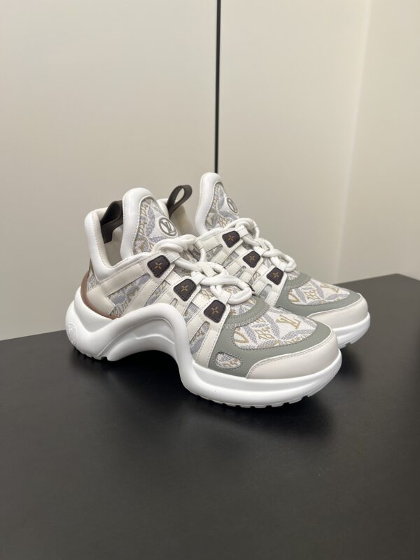 Louis Vuitton - LV Archlight Sneaker