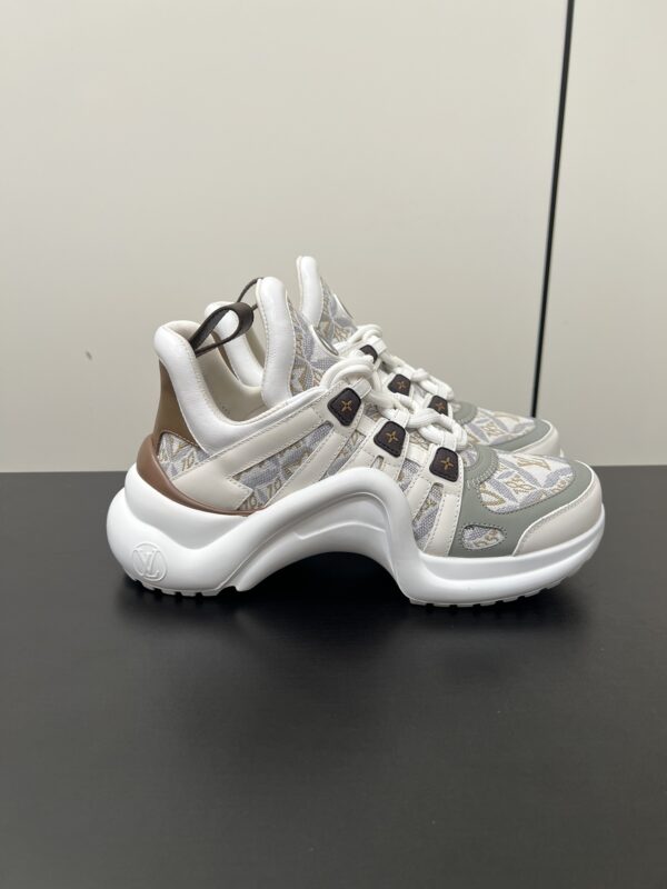 Louis Vuitton - LV Archlight Sneaker