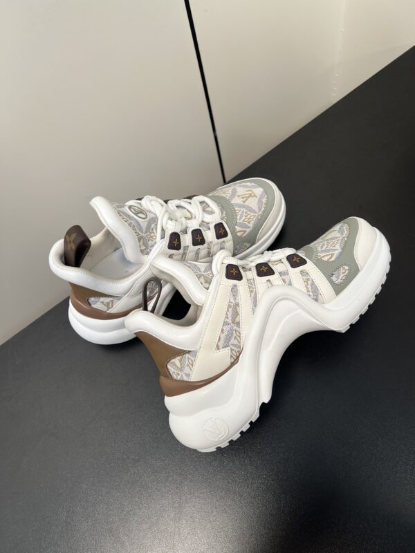 Louis Vuitton - LV Archlight Sneaker
