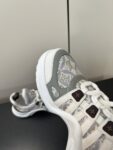 Louis Vuitton - LV Archlight Sneaker