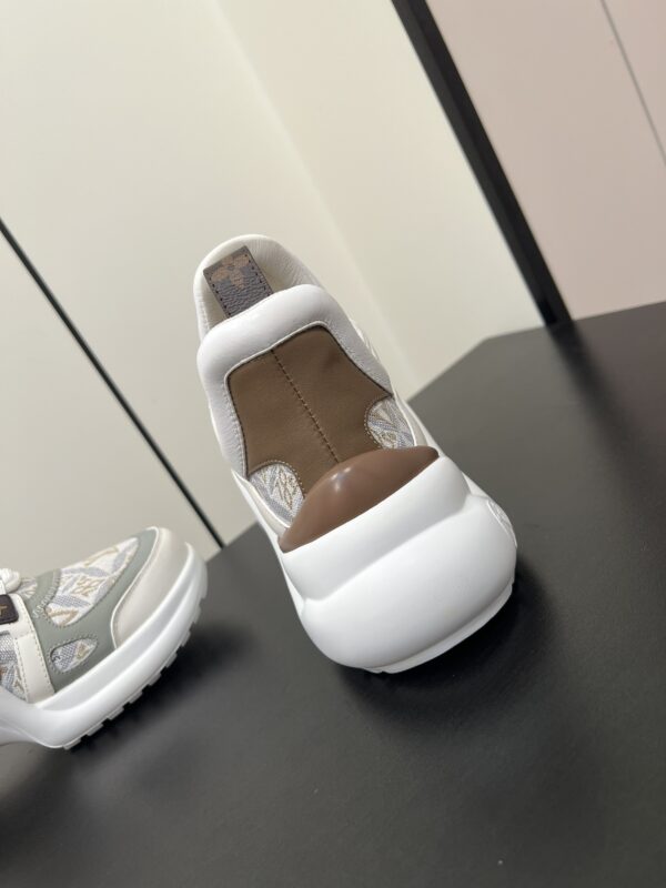 Louis Vuitton - LV Archlight Sneaker