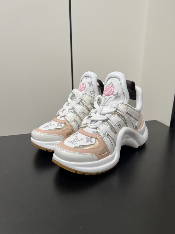 Louis Vuitton - LV Archlight Sneaker