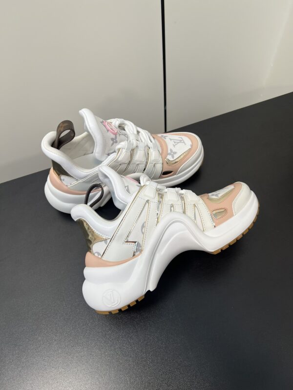 Louis Vuitton - LV Archlight Sneaker