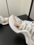 Louis Vuitton - LV Archlight Sneaker