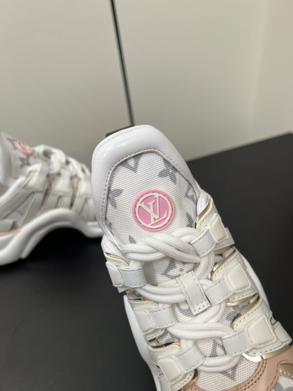 Louis Vuitton - LV Archlight Sneaker