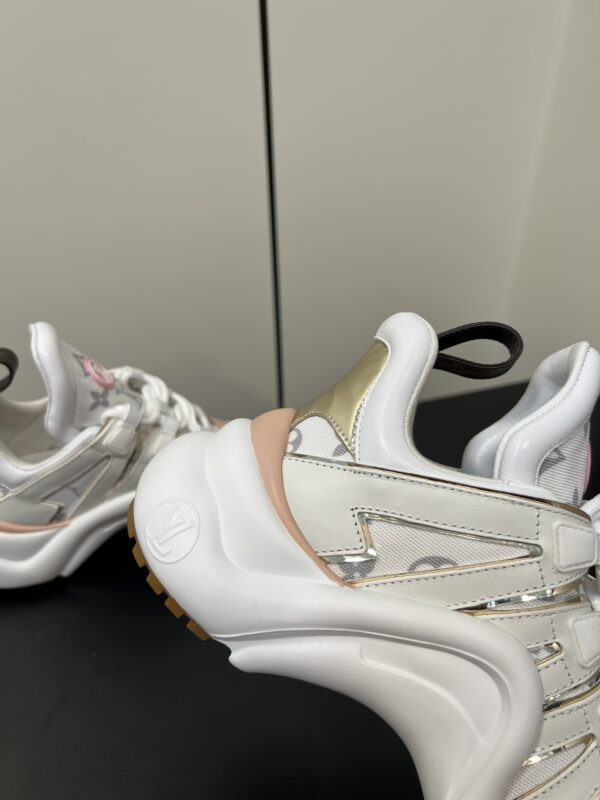 Louis Vuitton - LV Archlight Sneaker