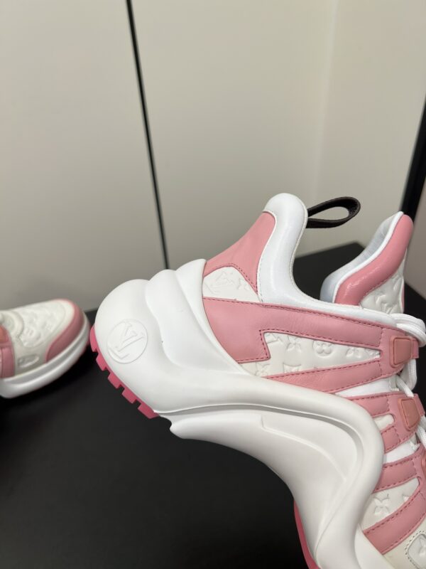Louis Vuitton - LV Archlight Sneaker
