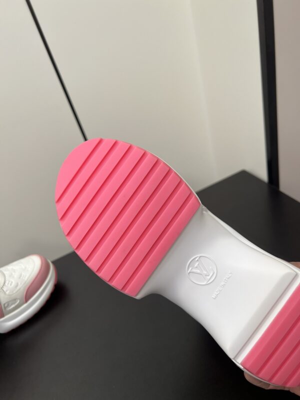 Louis Vuitton - LV Archlight Sneaker