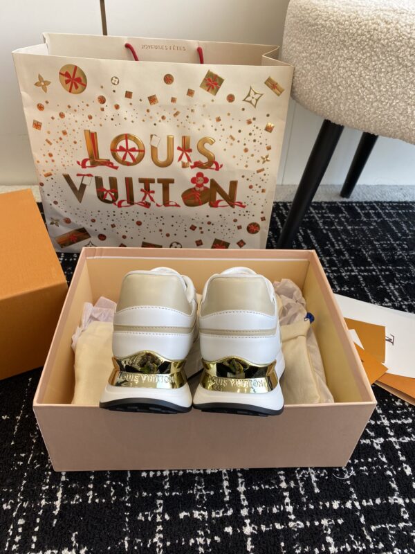 Louis Vuitton - Neo Run Away Sneaker