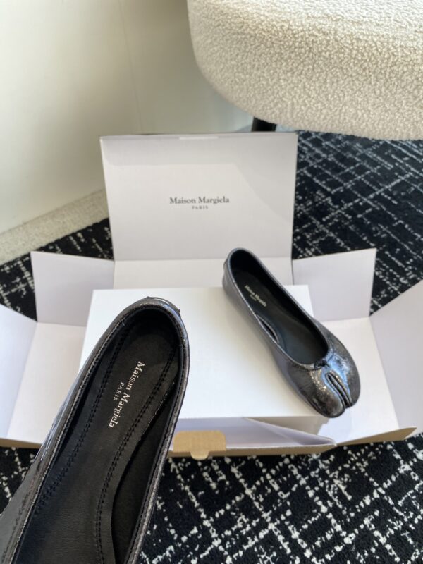 Maison Margiela - New Tabi Broken Mirror Ballerinas