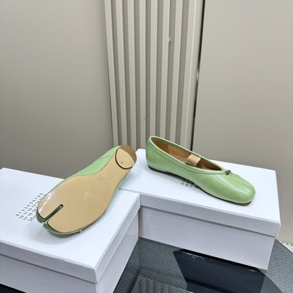 Maison Margiela - Tabi Elastic Band Ballerina