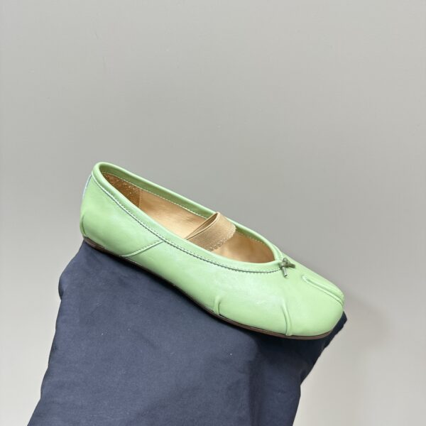 Maison Margiela - Tabi Elastic Band Ballerina