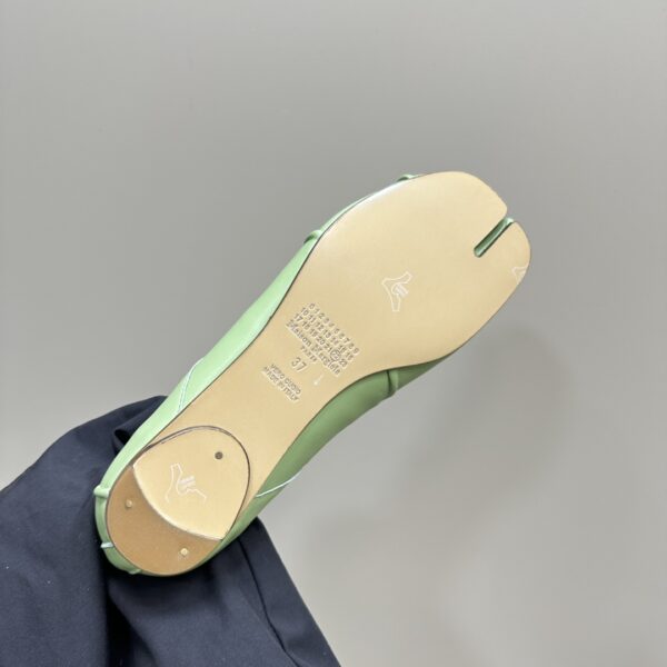 Maison Margiela - Tabi Elastic Band Ballerina