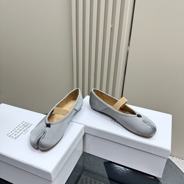 Maison Margiela - Tabi Elastic Band Ballerina