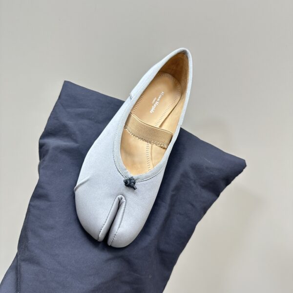 Maison Margiela - Tabi Elastic Band Ballerina