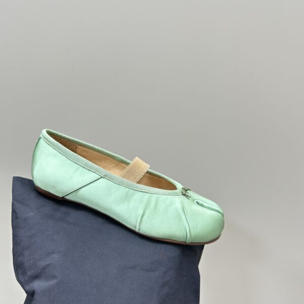 Maison Margiela - Tabi Elastic Band Ballerina