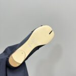 Maison Margiela - Tabi Elastic Band Ballerina