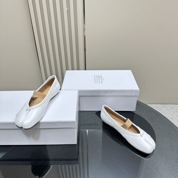 Maison Margiela - Tabi Elastic Band Ballerina