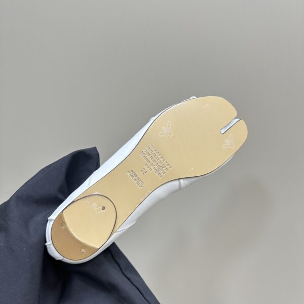 Maison Margiela - Tabi Elastic Band Ballerina