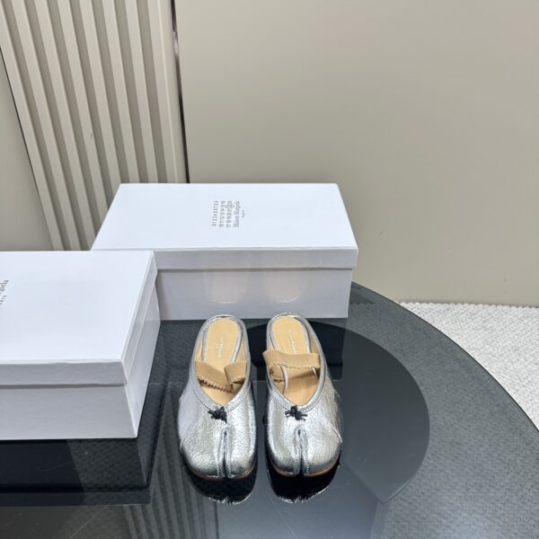 Maison Margiela - Tabi Elastic Band Mule