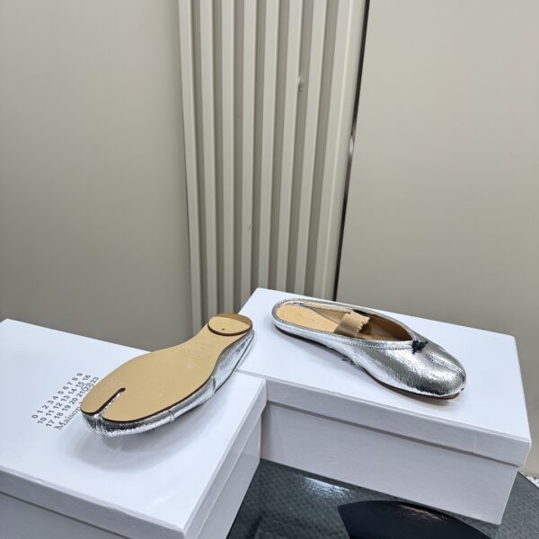 Maison Margiela - Tabi Elastic Band Mule