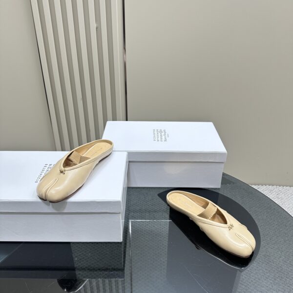 Maison Margiela - Tabi Elastic Band Mule