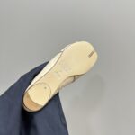 Maison Margiela - Tabi Elastic Band Mule