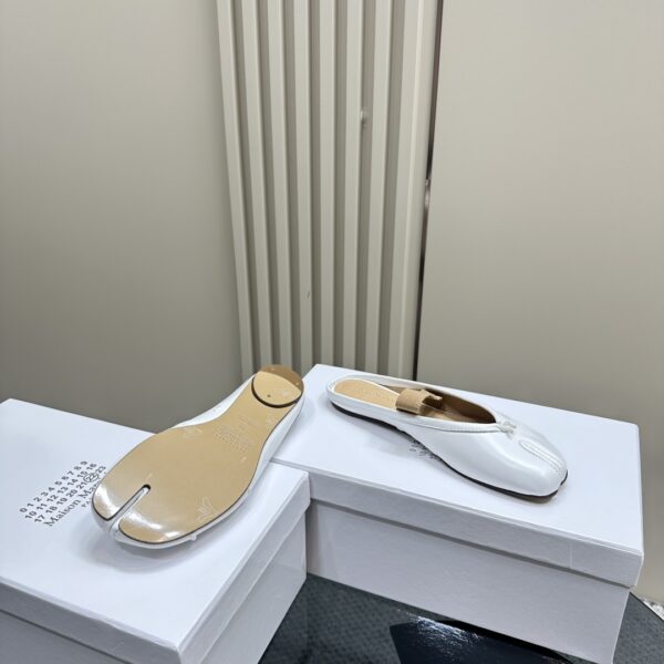 Maison Margiela - Tabi Elastic Band Mule