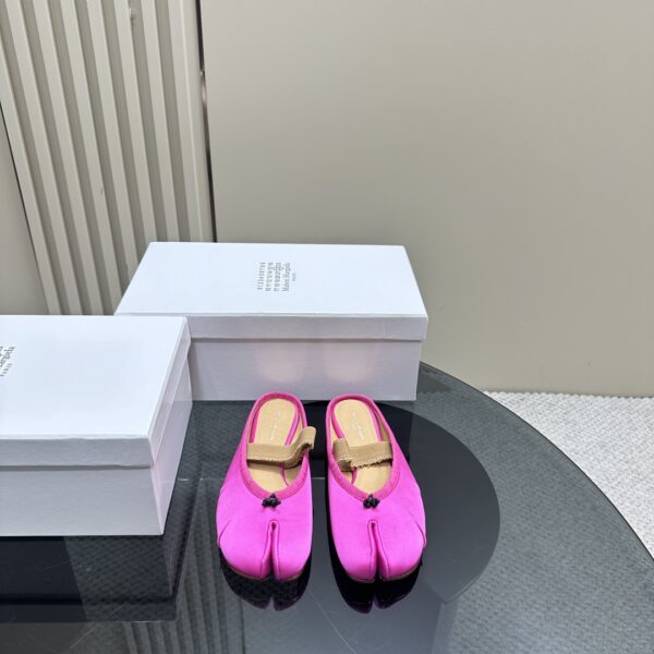 Maison Margiela - Tabi Elastic Band Mule