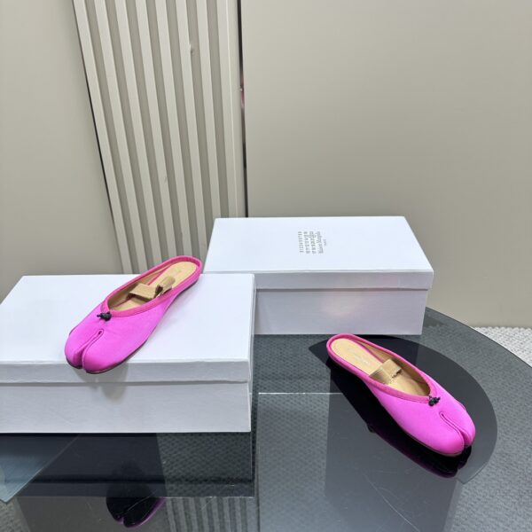 Maison Margiela - Tabi Elastic Band Mule