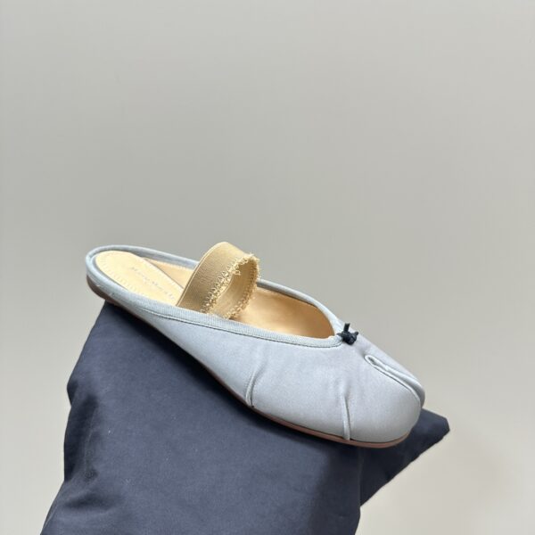 Maison Margiela - Tabi Elastic Band Mule