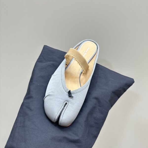 Maison Margiela - Tabi Elastic Band Mule